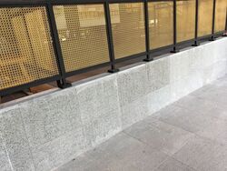  (D7), Retail #433139361